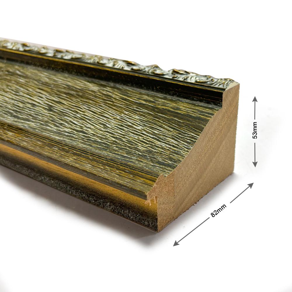 The size of the frame molding